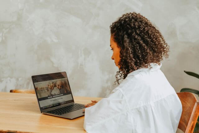 WordPress vs Canva Website : quelle différence pour ton business ?